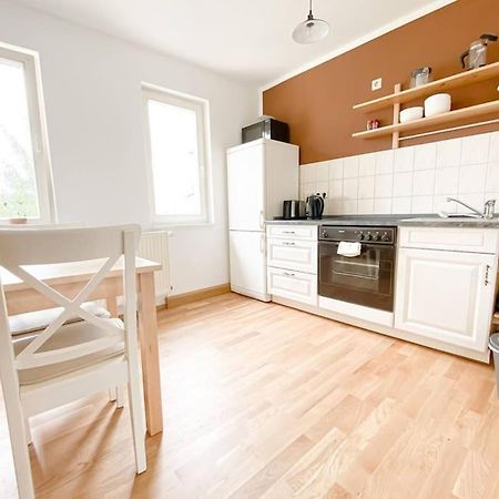 Schoene Ferienwohnung Mit Blick Ueber Stadtwald Lipsk Zewnętrze zdjęcie